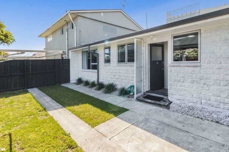 Photo of property in 2/14 Rotherham Street, Riccarton, Christchurch, 8041