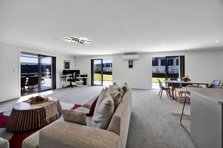 Photo of property in 22b Larlin Drive, Hawera, 4675