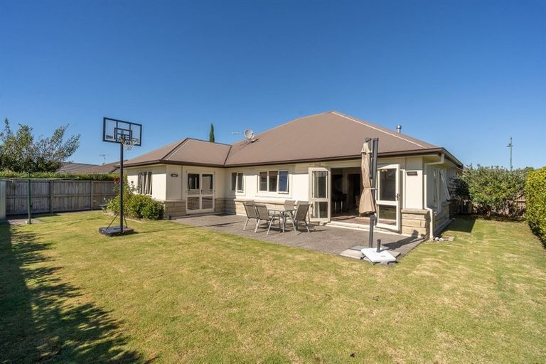 Photo of property in 15 Palliser Drive, Huntington, Hamilton, 3210