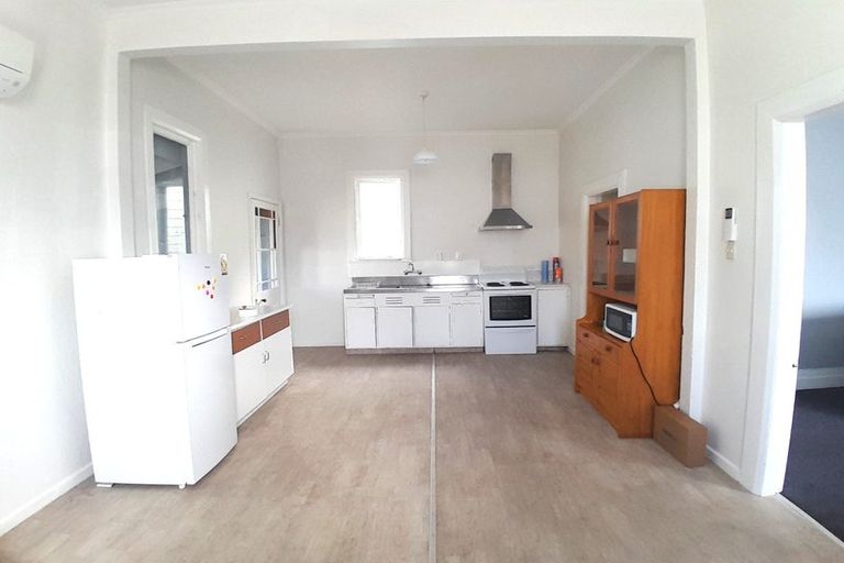 Photo of property in 13 Hall Street, Newtown, Wellington, 6021