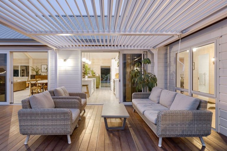 Photo of property in 40 Bell Road, Papamoa, Te Puke, 3187