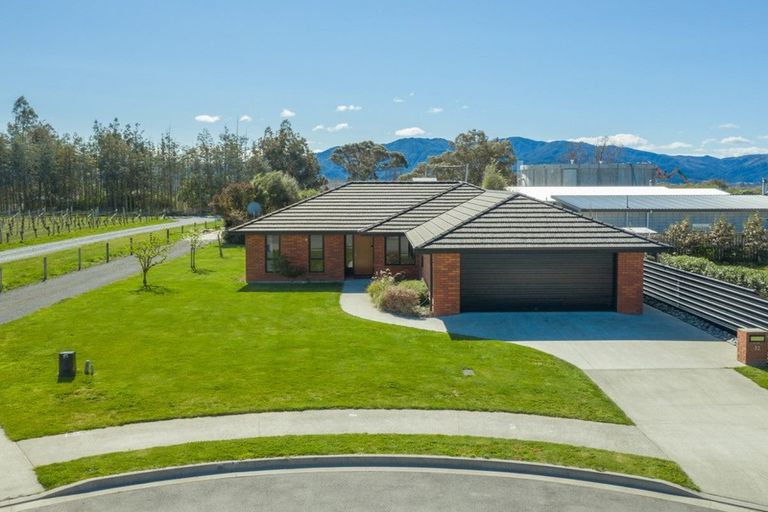 Photo of property in 32 River Terrace, Renwick, 7204