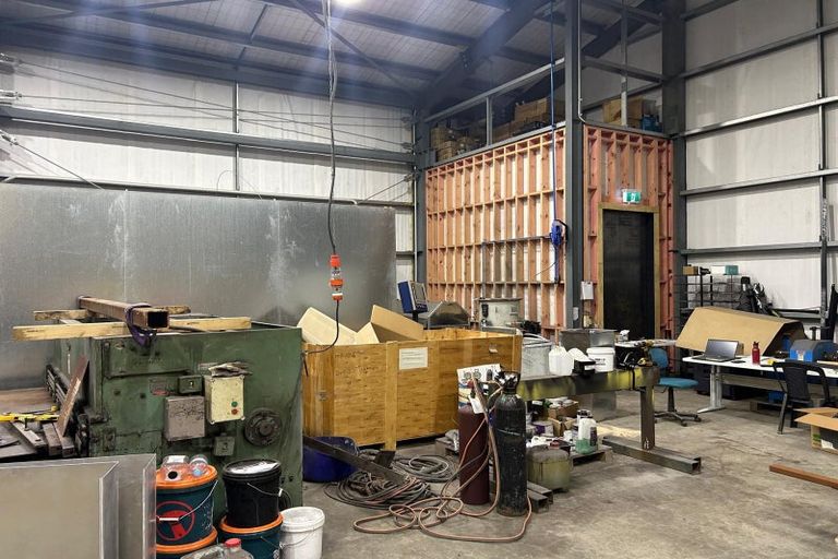 Photo of property in 11 Woodward Street West, Featherston, 5710