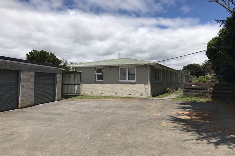 Photo of property in 2/42 Halsey Road, Manurewa, Auckland, 2102