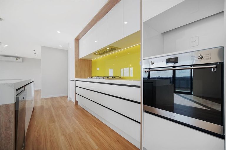 Photo of property in 126c Coronation Road, Hillcrest, Auckland, 0627