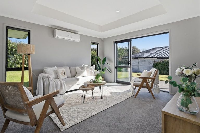 Photo of property in 8 Vantage Place, Omokoroa, 3114
