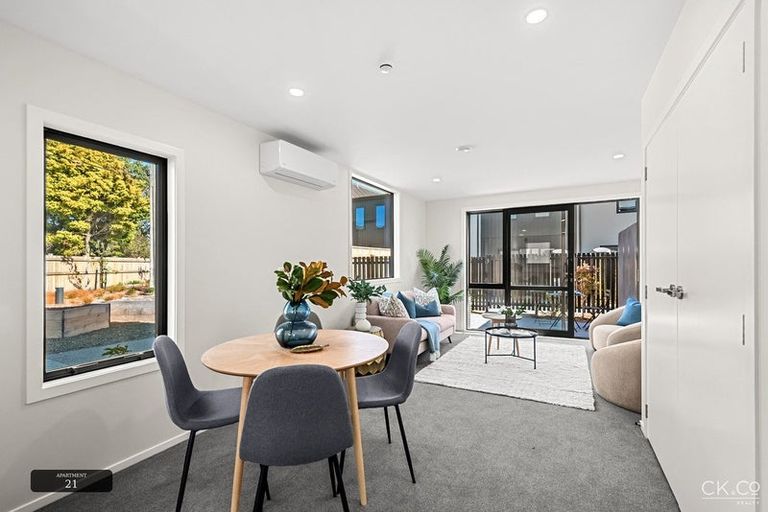 Photo of property in 130 Cambridge Terrace, Fairfield, Lower Hutt, 5011