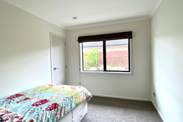 Photo of property in 2 Shaun Close, Papamoa Beach, Papamoa, 3118