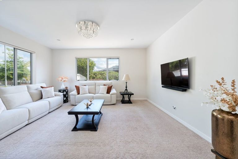 Photo of property in 30 Korihi Drive, Swanson, Auckland, 0614