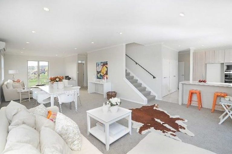 Photo of property in 111 Mackay Drive, Greenhithe, Auckland, 0632