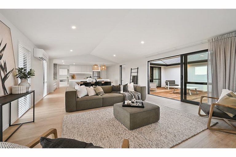 Photo of property in 2 Mccahon Drive, Rangiora, 7400