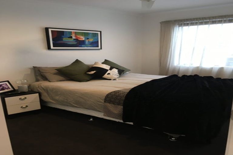 Photo of property in 6 Frank Gill Road, Hobsonville, Auckland, 0616