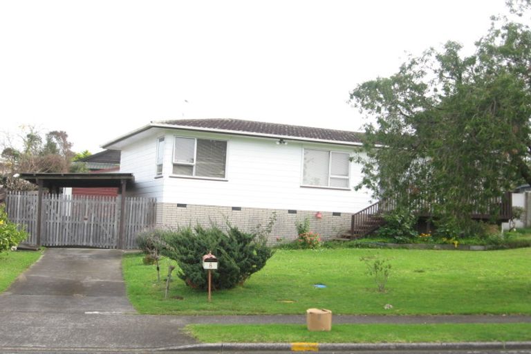 Photo of property in 8 Medina Place, Half Moon Bay, Auckland, 2012