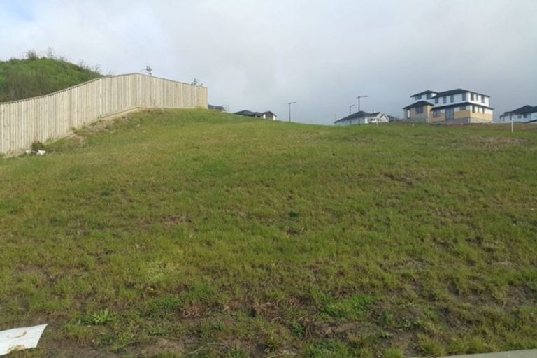 Photo of property in 65 Rathmullen Place, Pinehill, Auckland, 0632