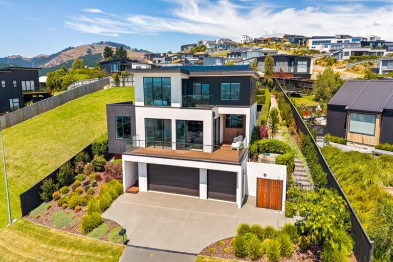 Photo of property in 8 Caldberg Close, Westmorland, Christchurch, 8025