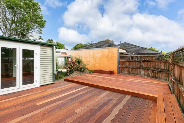 Photo of property in 33 Collingwood Street, Waterloo, Lower Hutt, 5011