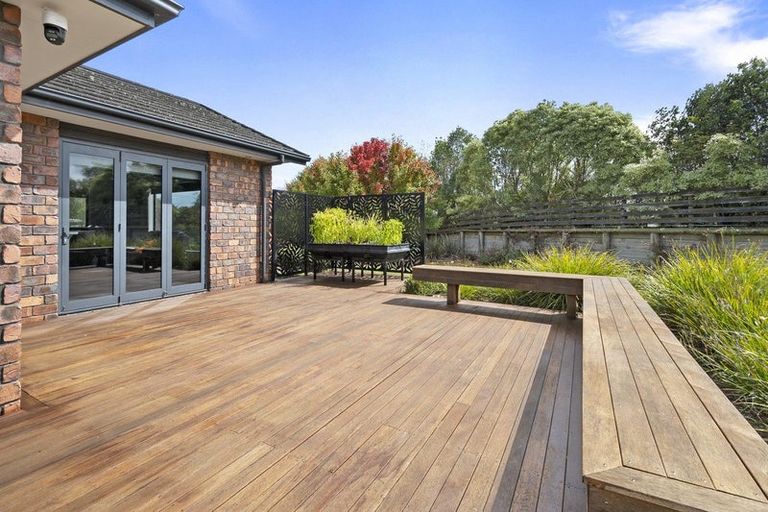 Photo of property in 35 Stonebrook Lane, Kelvin Grove, Palmerston North, 4470