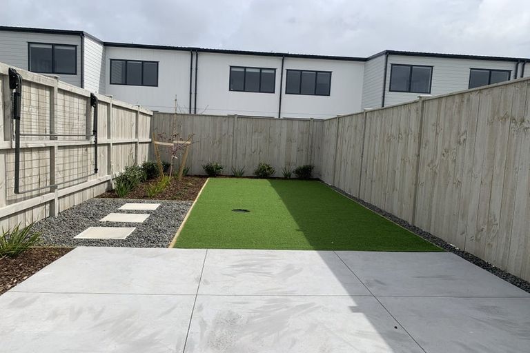 Photo of property in 87 Waituarua Drive, Takanini, Auckland, 2112