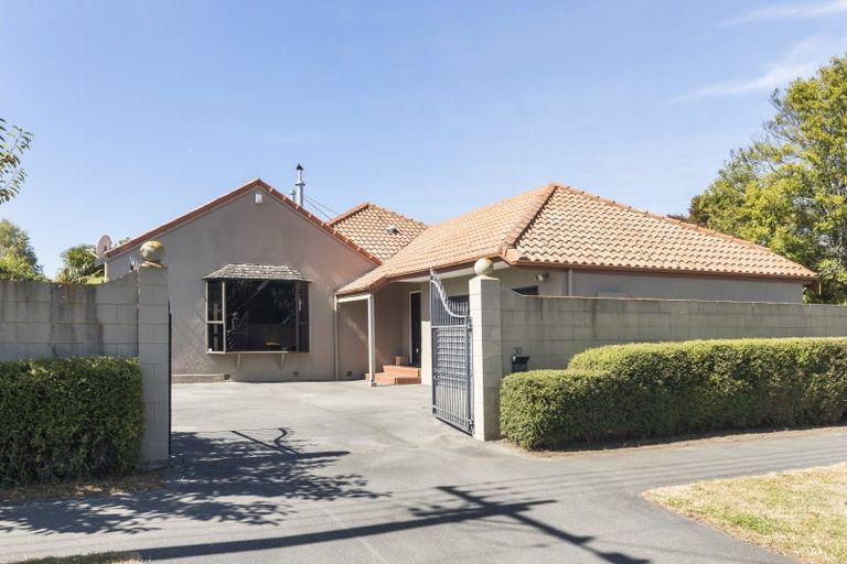 Photo of property in 30 Hamilton Avenue, Ilam, Christchurch, 8041