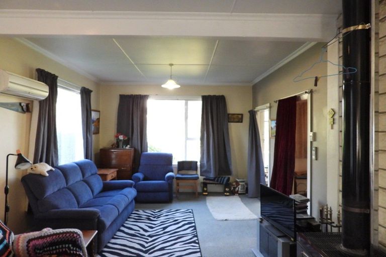 Photo of property in 60 Perth Street, South Hill, Oamaru, 9400