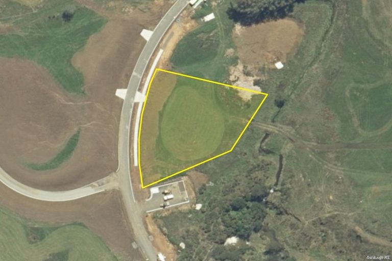 Photo of property in 21 Te Ara Aukati Terrace, Pokeno, 2471