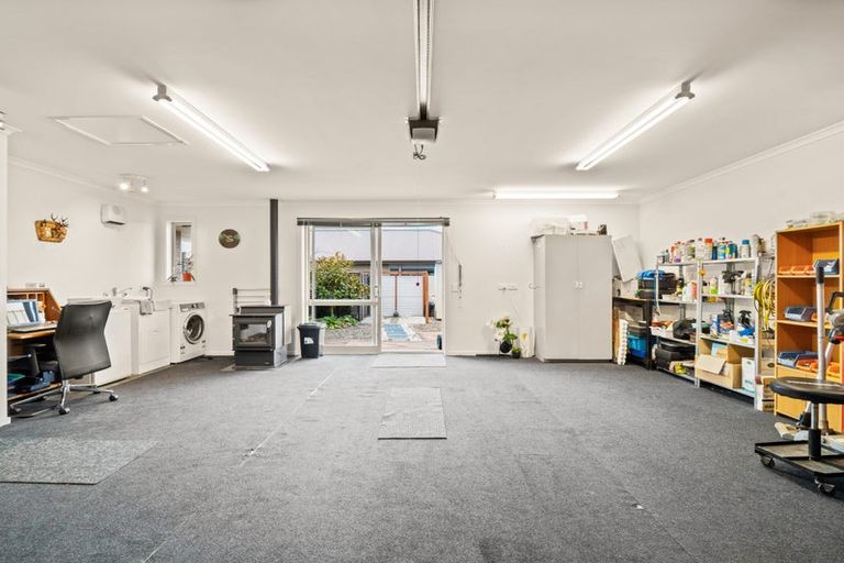 Photo of property in 51 Silver Springs Boulevard, Mosgiel, 9024