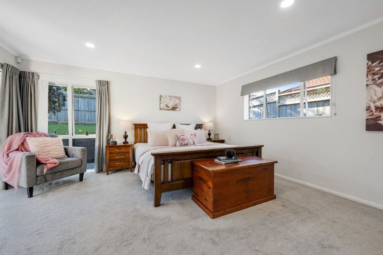 Photo of property in 38 Dannemora Drive, Dannemora, Auckland, 2016