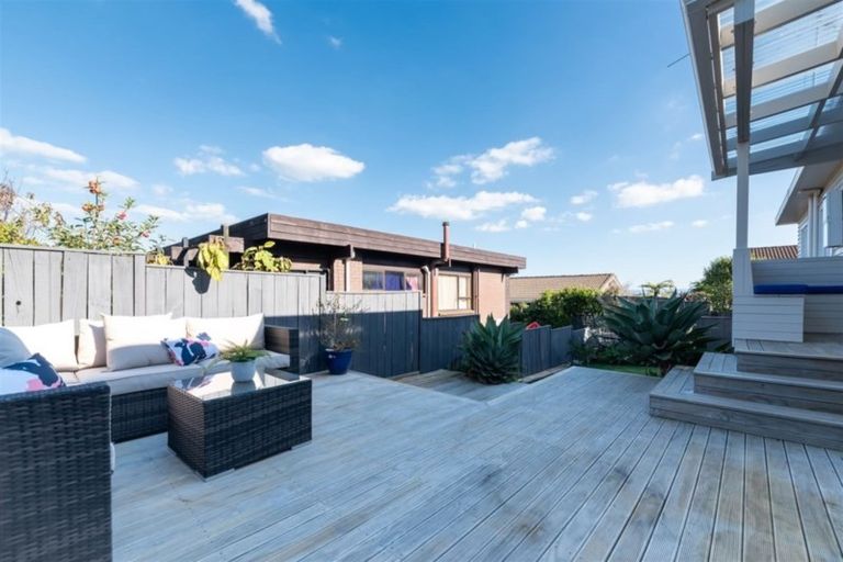 Photo of property in 3/6 Harley Road, Hauraki, Auckland, 0622