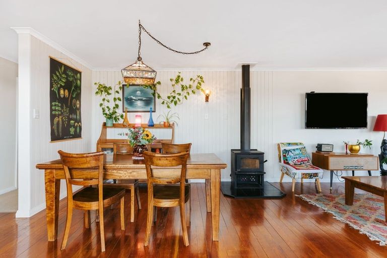 Photo of property in 26 Omokoroa Road, Omokoroa, 3114