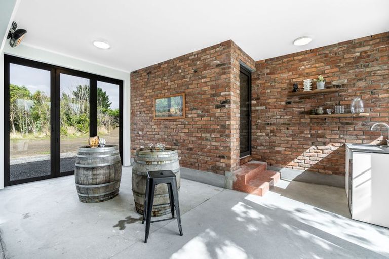 Photo of property in 89 Taiepa Road, Otatara, Invercargill, 9879