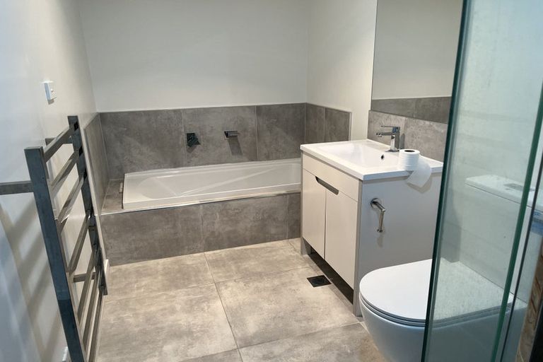 Photo of property in 5 Miharo Crescent, Flagstaff, Hamilton, 3210