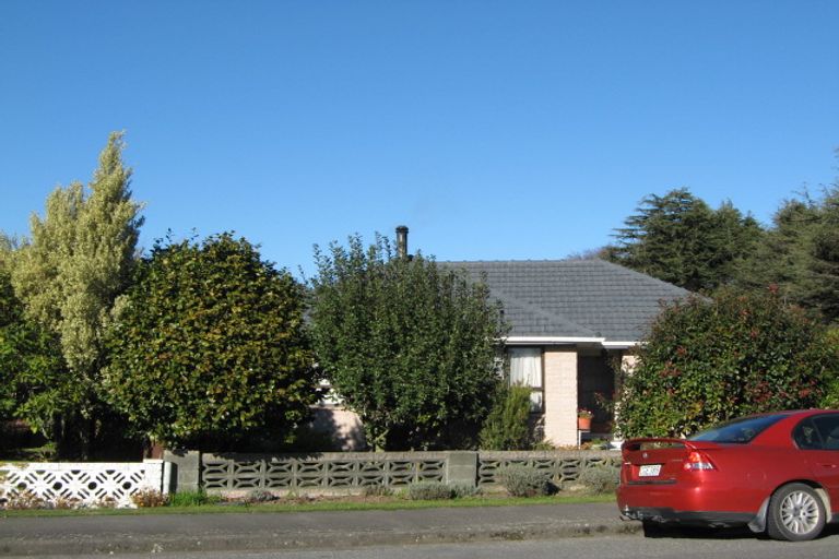 Photo of property in 76 Foremans Road, Islington, Christchurch, 8042