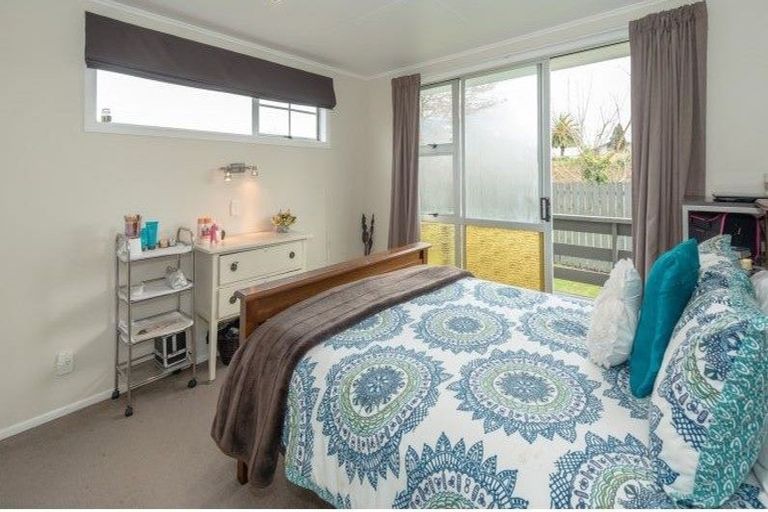 Photo of property in 46 Morrow Avenue, St Andrews, Hamilton, 3200