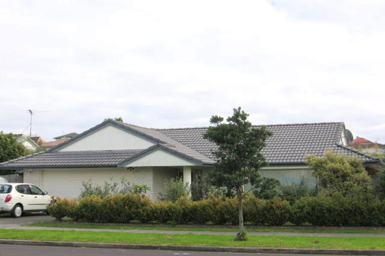 Photo of property in 35 Santa Ana Drive, Dannemora, Auckland, 2016