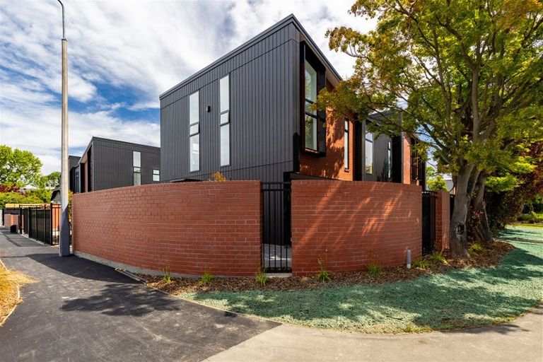 Photo of property in 83a Browns Road, St Albans, Christchurch, 8052