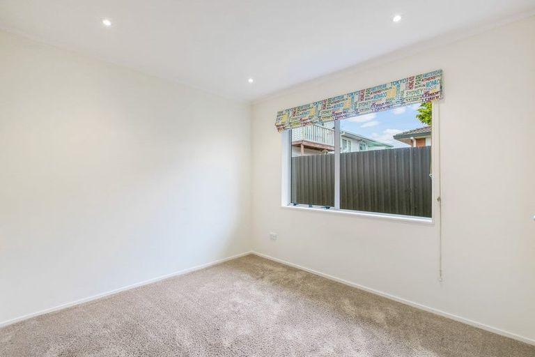 Photo of property in 2/10 Mangarata Avenue, Papatoetoe, Auckland, 2025