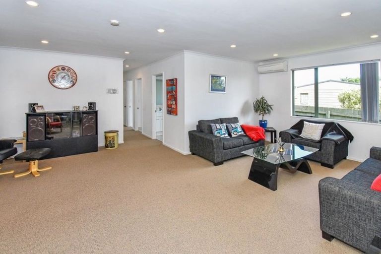 Photo of property in 7 Crispe Road, Clarks Beach, 2122