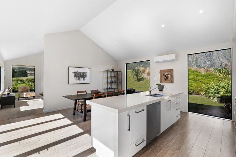 Photo of property in 36 Mckellar Drive, Jacks Point, Queenstown, 9371