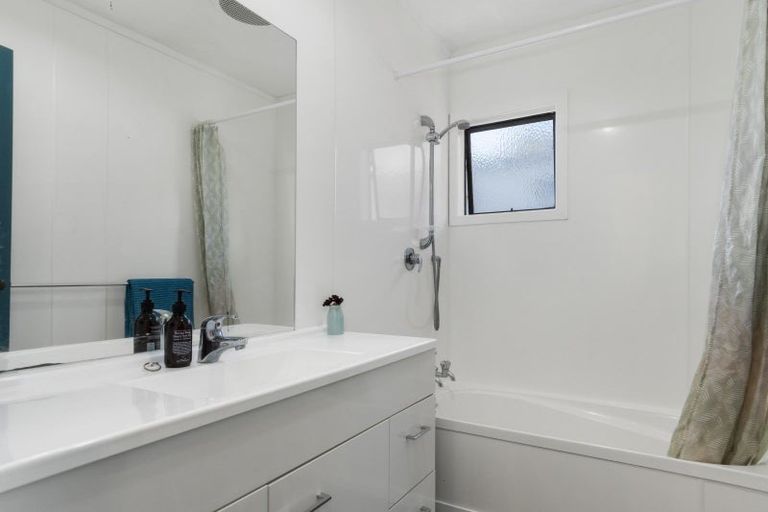 Photo of property in 123b Osprey Drive, Welcome Bay, Tauranga, 3112