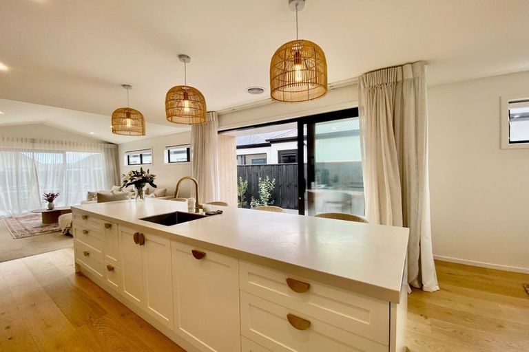 Photo of property in 42 Mills Road, Marshland, Christchurch, 8051