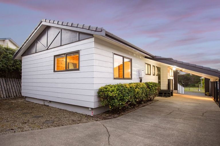 Photo of property in 37 Bodmin Terrace, Camborne, Porirua, 5026