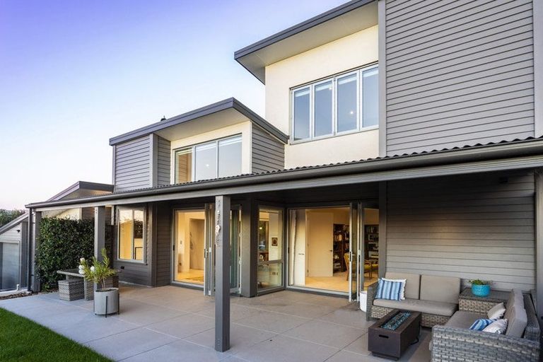 Photo of property in 11 Stonewall Place, Huntsbury, Christchurch, 8022