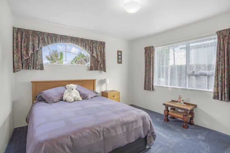 Photo of property in 15 Wood Street, Greytown, 5712