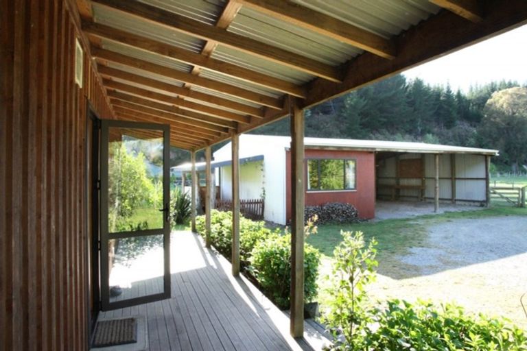 Photo of property in 7 Neudorf Road, Upper Moutere, 7175