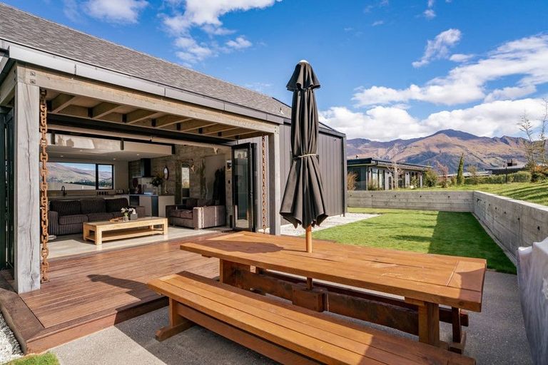 Photo of property in 5 Mills Road, Wanaka, 9305