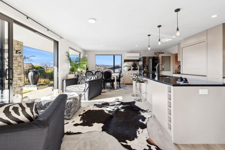 Photo of property in 2 Turnbull Crescent, Wanaka, 9305