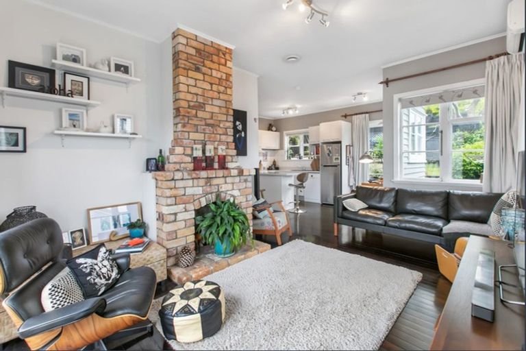 Photo of property in 53 Kurahaupo Street, Orakei, Auckland, 1071