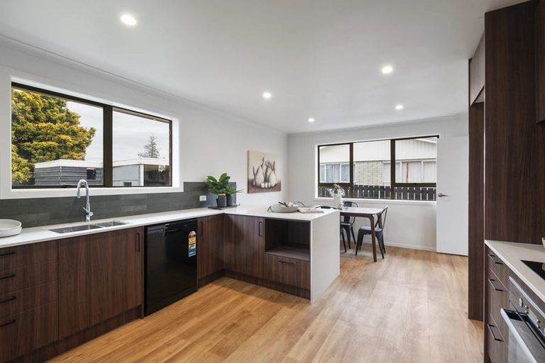 Photo of property in 46 Halswell Crescent, Westbrook, Palmerston North, 4412