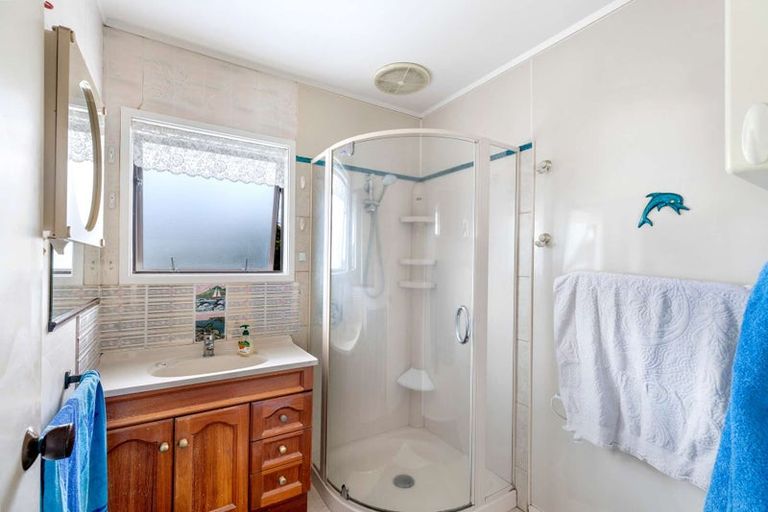 Photo of property in 3 Wallace Road, Ranui, Auckland, 0612