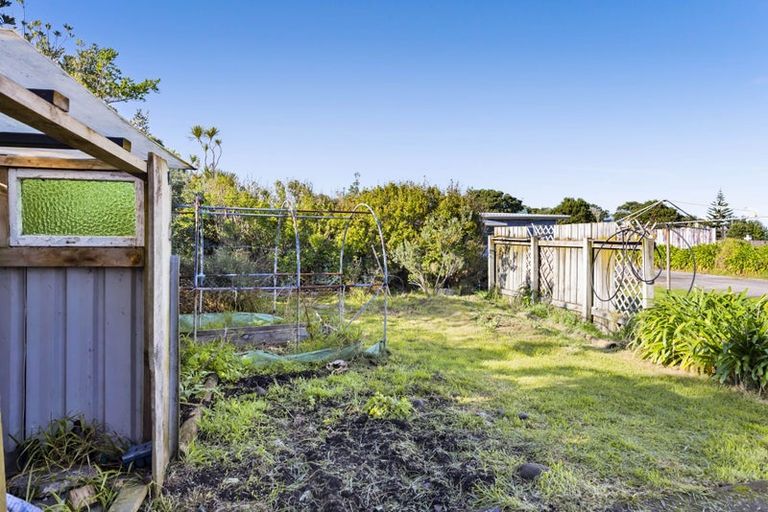 Photo of property in 2 Wilson Road, Opunake, 4616
